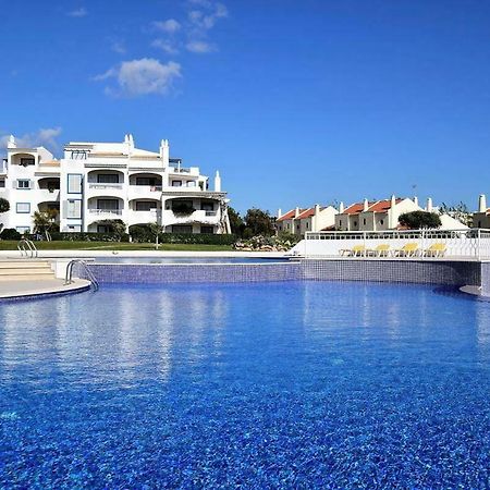 Charming Apartment With Private Garden & Pool Vilamoura Esterno foto
