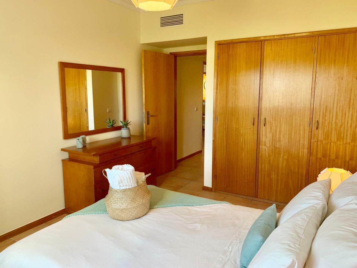 Charming Apartment With Private Garden & Pool Vilamoura Esterno foto
